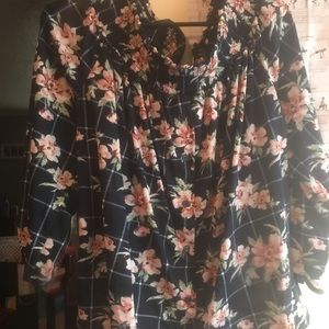 2XL off shoulder floral top